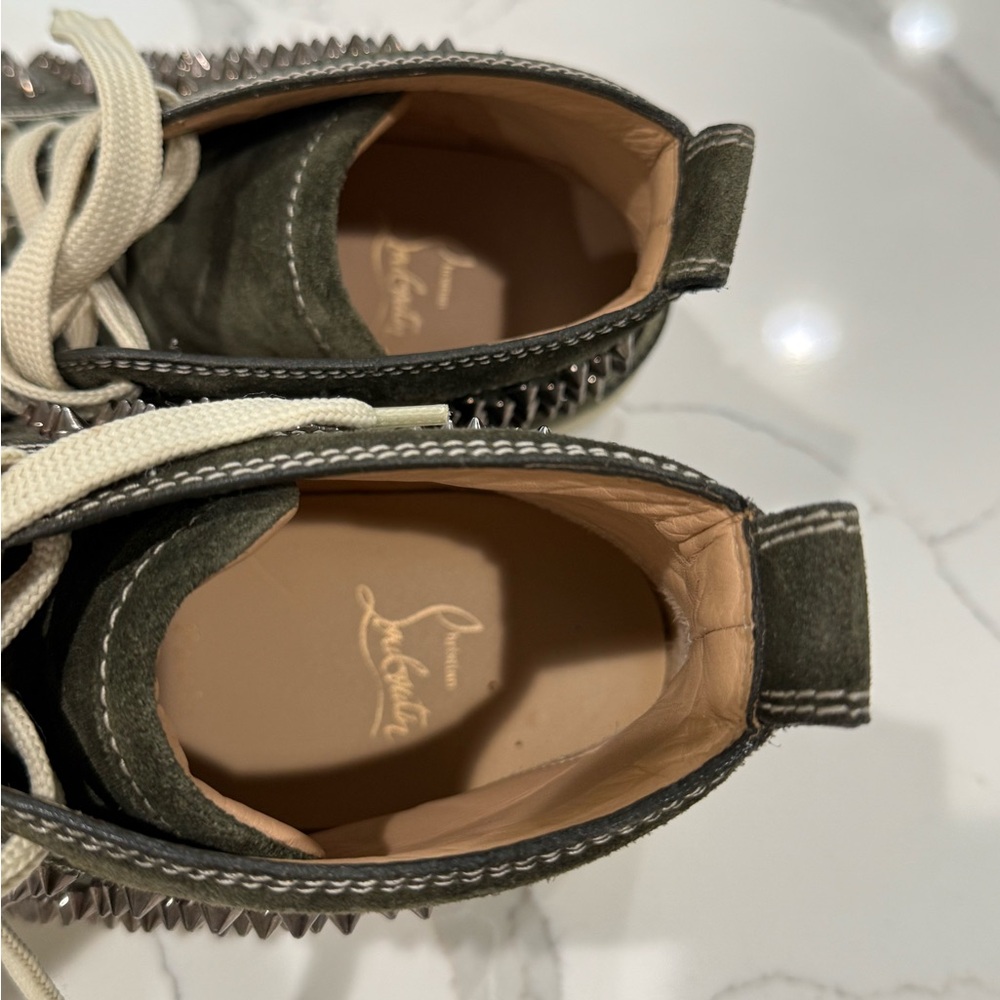 Christian Louboutin Gray suede & hint of deep green Sneakers studs & Cream Laces - Picture 5 of 10